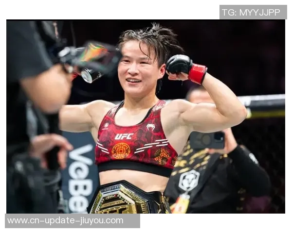 UFC大布与锤子激战在即谁将成为八角笼的新王者